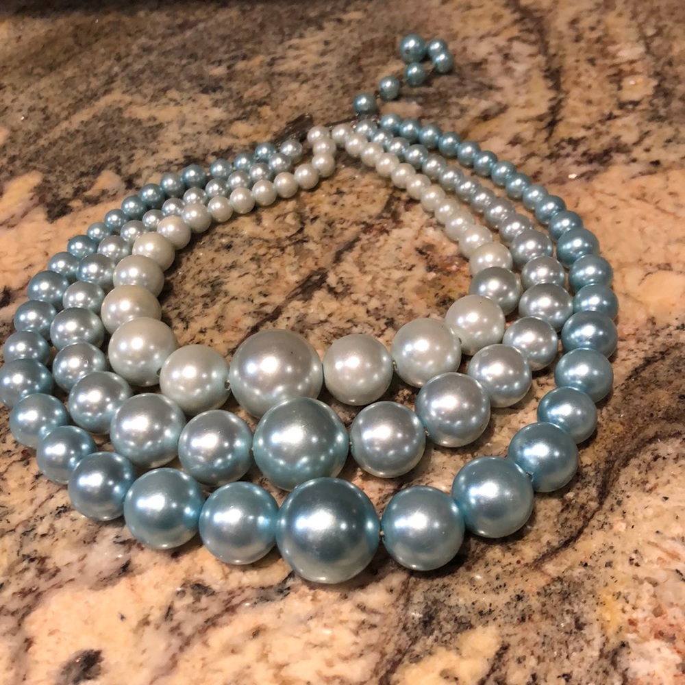Vintage Tri color blue pearl necklace/ choker